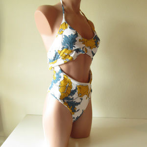 NEW Stanlice Open front monokini white blue yellow